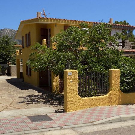 Casa Vacanze Gardenia Соланас Екстериор снимка