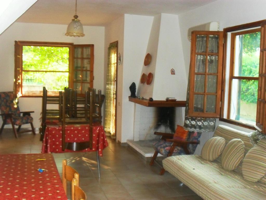 Casa Vacanze Gardenia Соланас Екстериор снимка