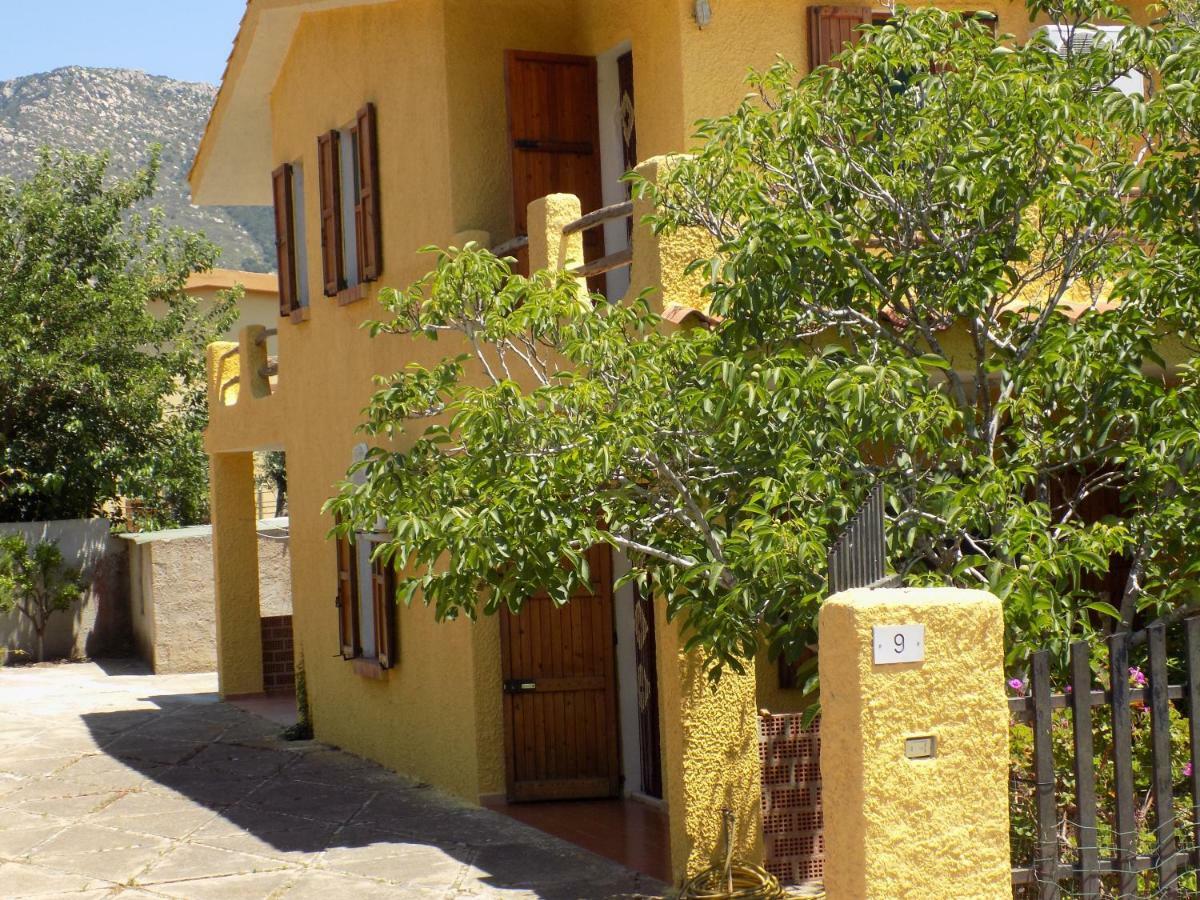 Casa Vacanze Gardenia Соланас Екстериор снимка